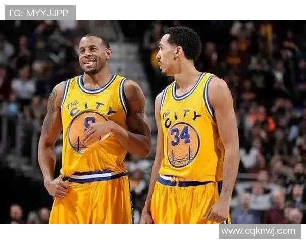 骑士与勇士的精彩对决分析与预测，谁能在赛场上笑到最后